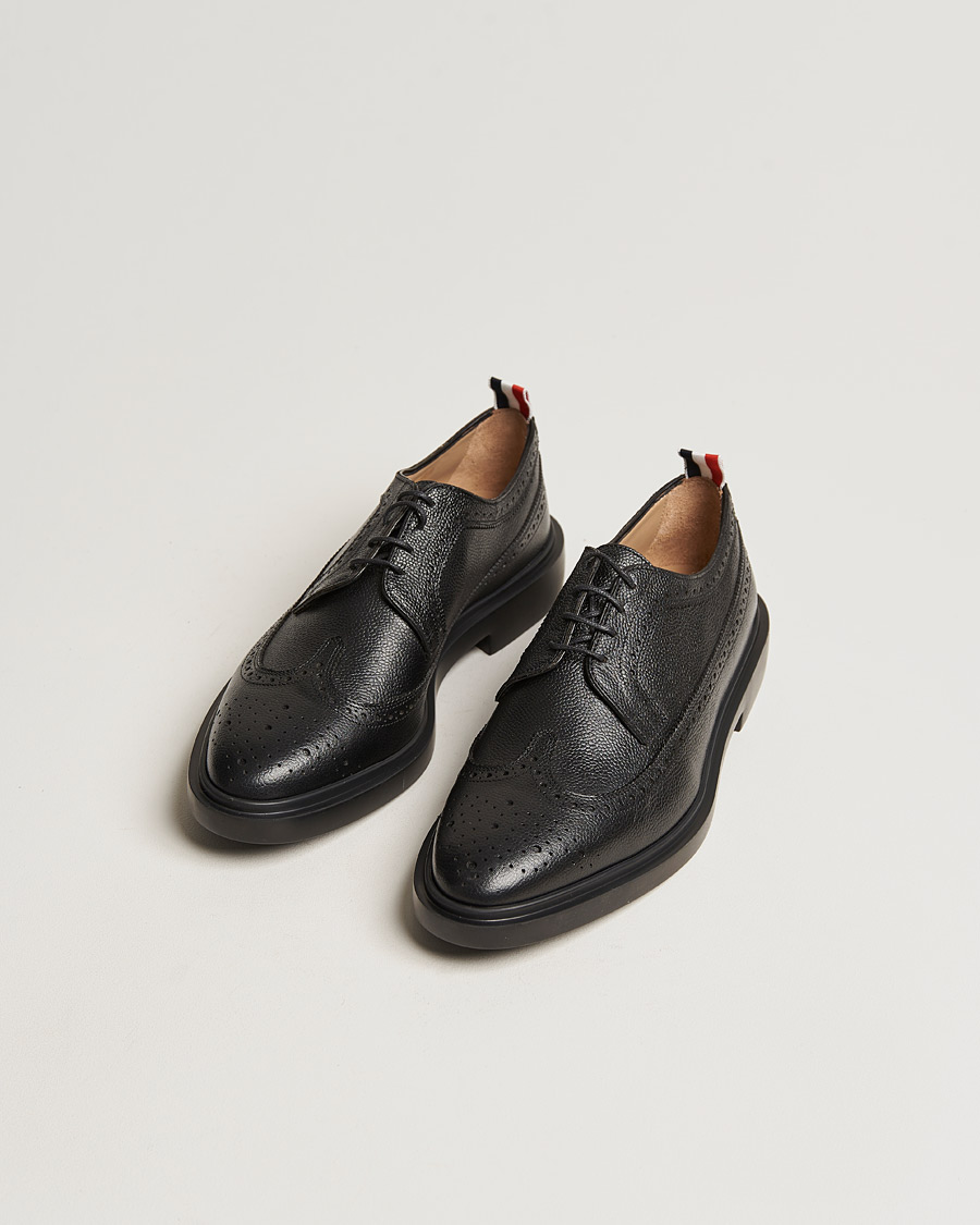 Herr | Avdelningar | Thom Browne | Pebble Grain Longwing Brogue Black