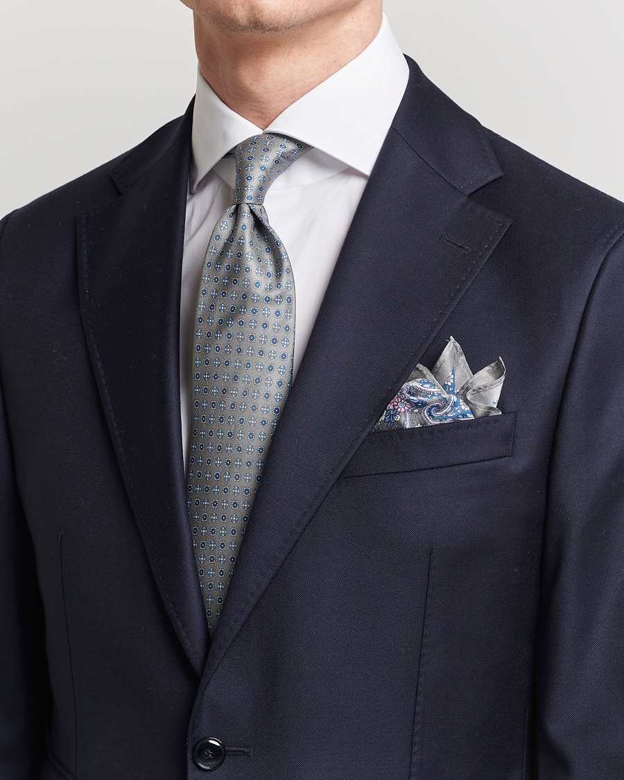 Herr |  | Amanda Christensen | Box Set Silk Twill 8cm Tie With Pocket Square Grey