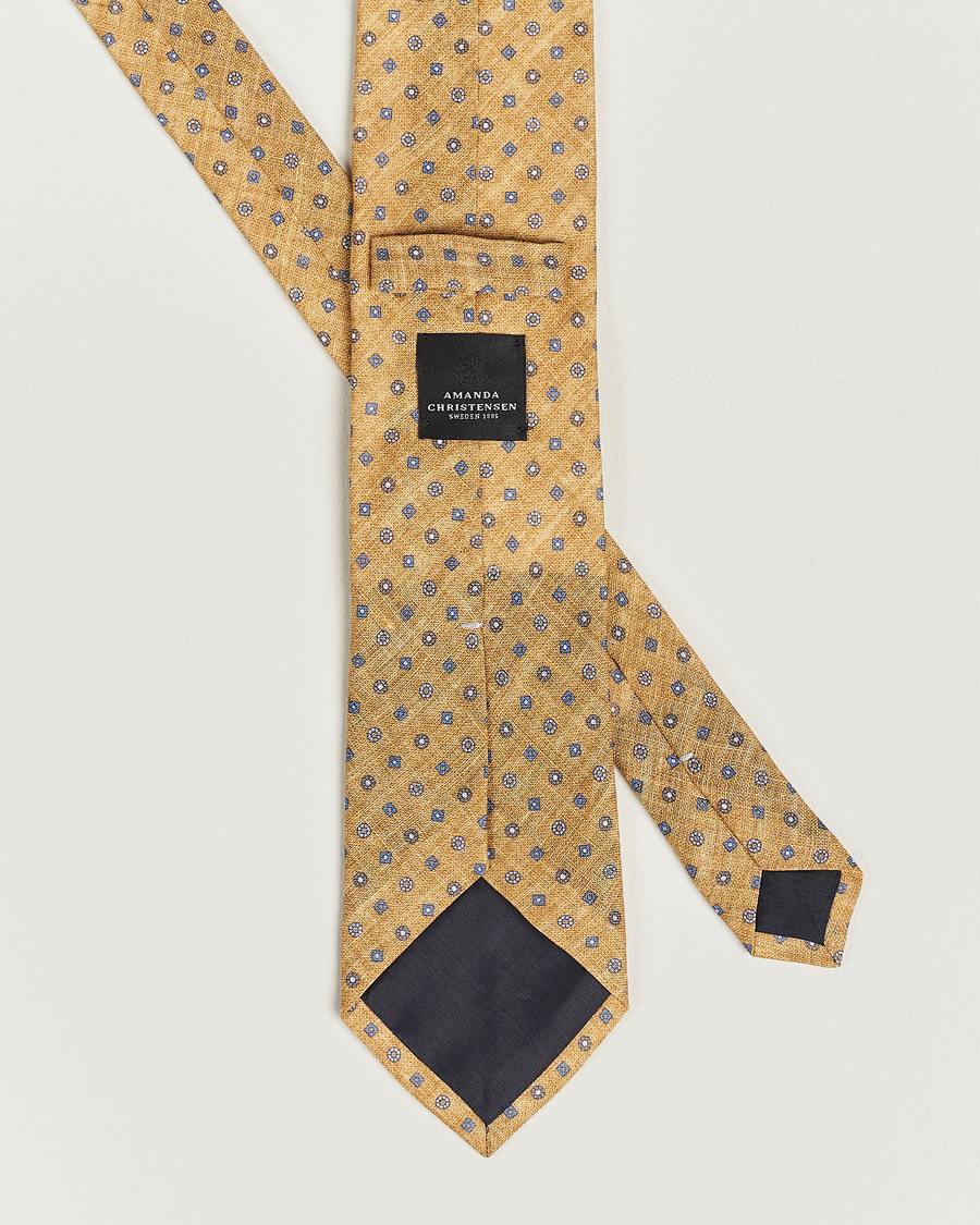 Herr | Amanda Christensen Linen Printed Medallion 8cm Tie Yellow | Amanda Christensen | Linen Printed Medallion 8cm Tie Yellow