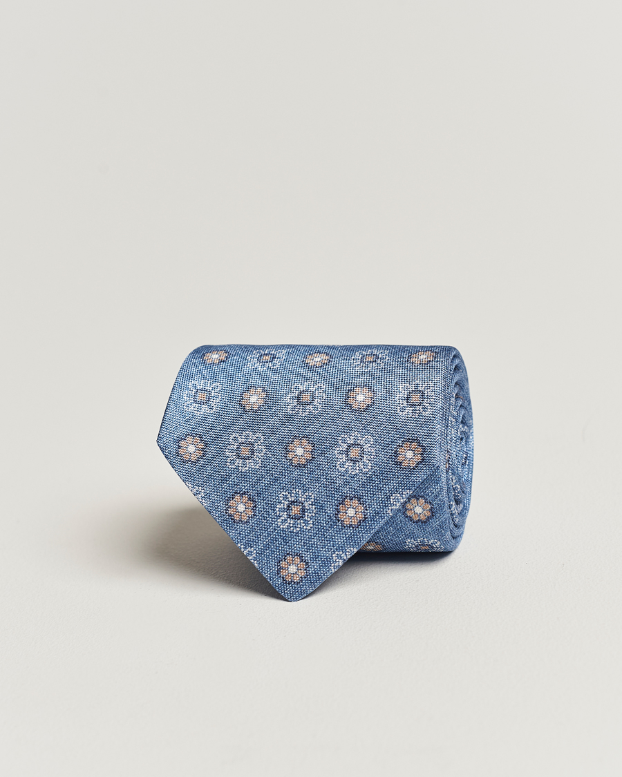 Herr | Amanda Christensen Silk Oxford Printed Flower 8cm Tie Blue | Amanda Christensen | Silk Oxford Printed Flower 8cm Tie Blue