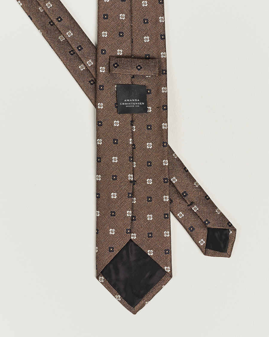 Herr | Amanda Christensen Silk Bouclé Flower 8cm Tie Beige | Amanda Christensen | Silk Bouclé Flower 8cm Tie Beige