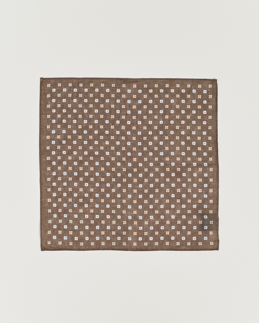 Herr | Amanda Christensen Linen Printed Flower Pocket Square Brown | Amanda Christensen | Linen Printed Flower Pocket Square Brown