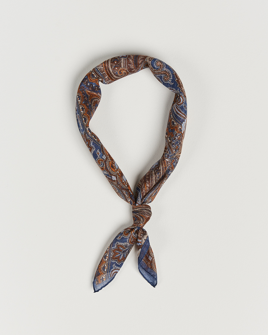 Herr | Amanda Christensen Cotton Voilé Printed Large Paisley Bandana Navy | Amanda Christensen | Cotton Voilé Printed Large Paisley Bandana Navy