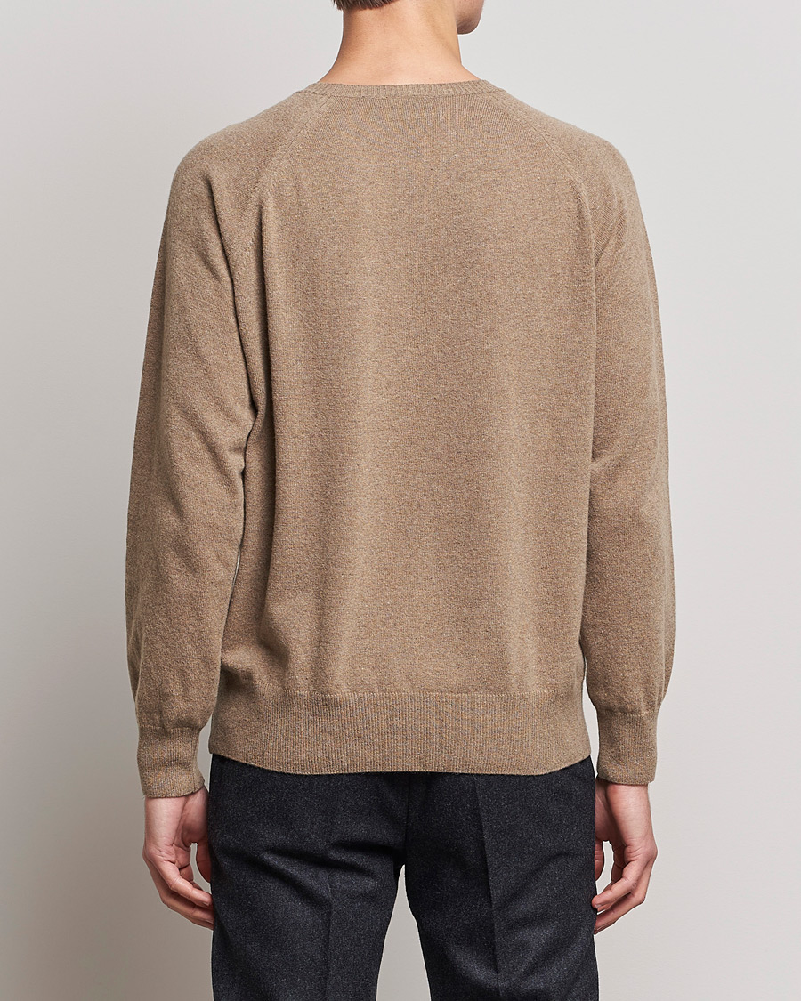 Herr | Tröjor | Oscar Jacobson | Gustaf Lambswool Raglan Crew Neck Camel