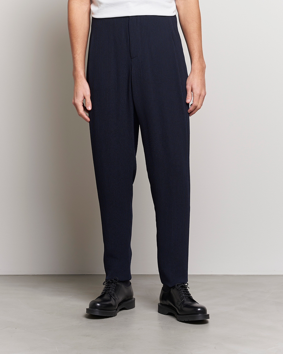 Herr | Byxor | Giorgio Armani | Pleated Seersucker Pants Navy