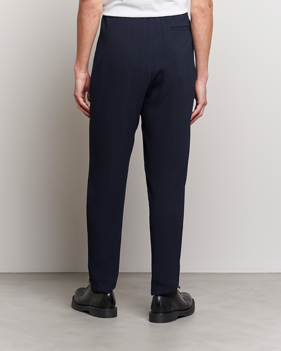 Herr | Byxor | Giorgio Armani | Pleated Seersucker Pants Navy
