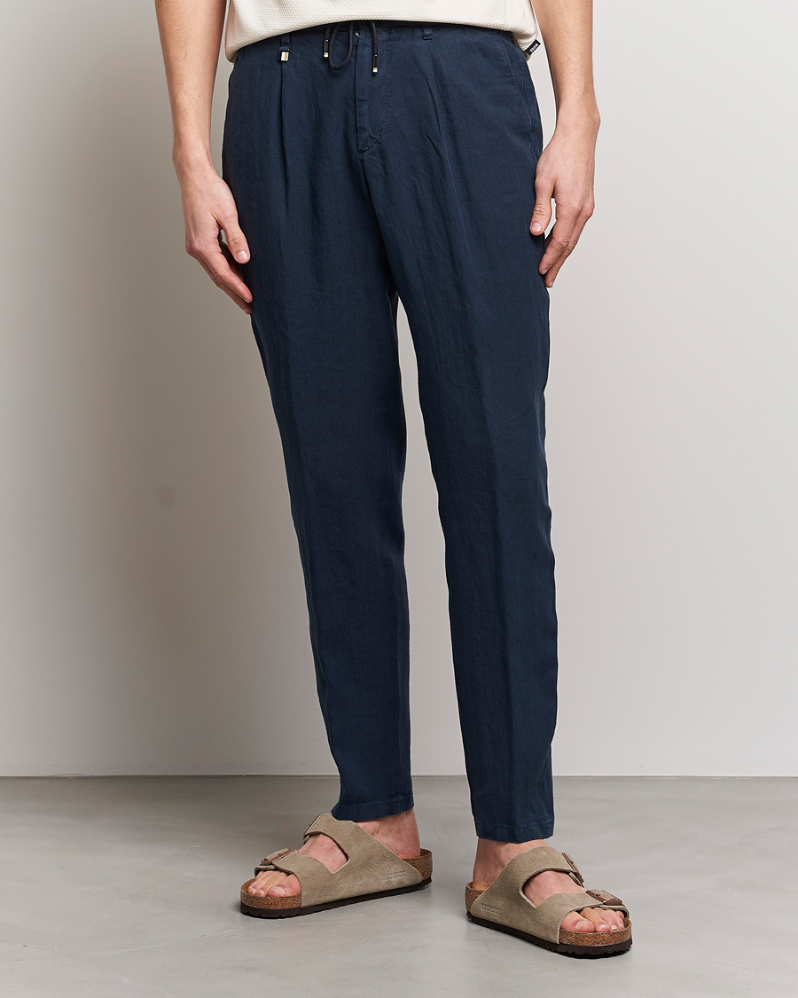 Herr | Byxor | BOSS BLACK | Genius Pleated Linen Drawstring Trousers Dark Blue