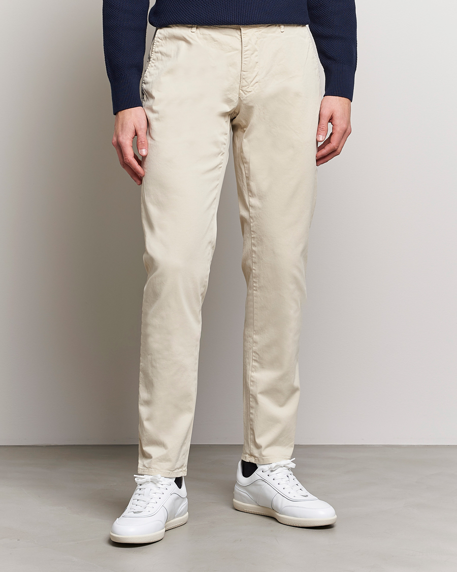 Herr | Byxor | Incotex | Slim Fit Garment Dyed Slacks Off White