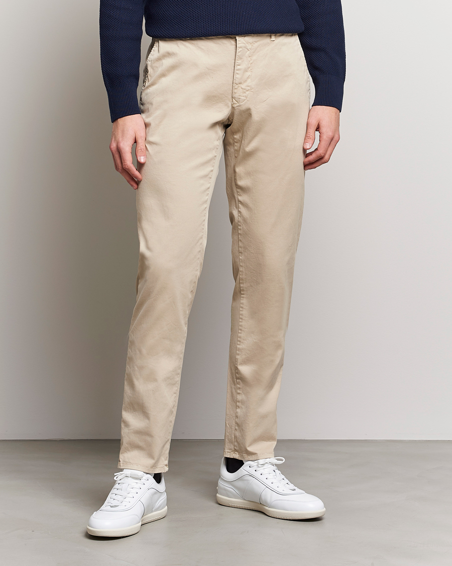 Herr | Byxor | Incotex | Slim Fit Garment Dyed Slacks Beige