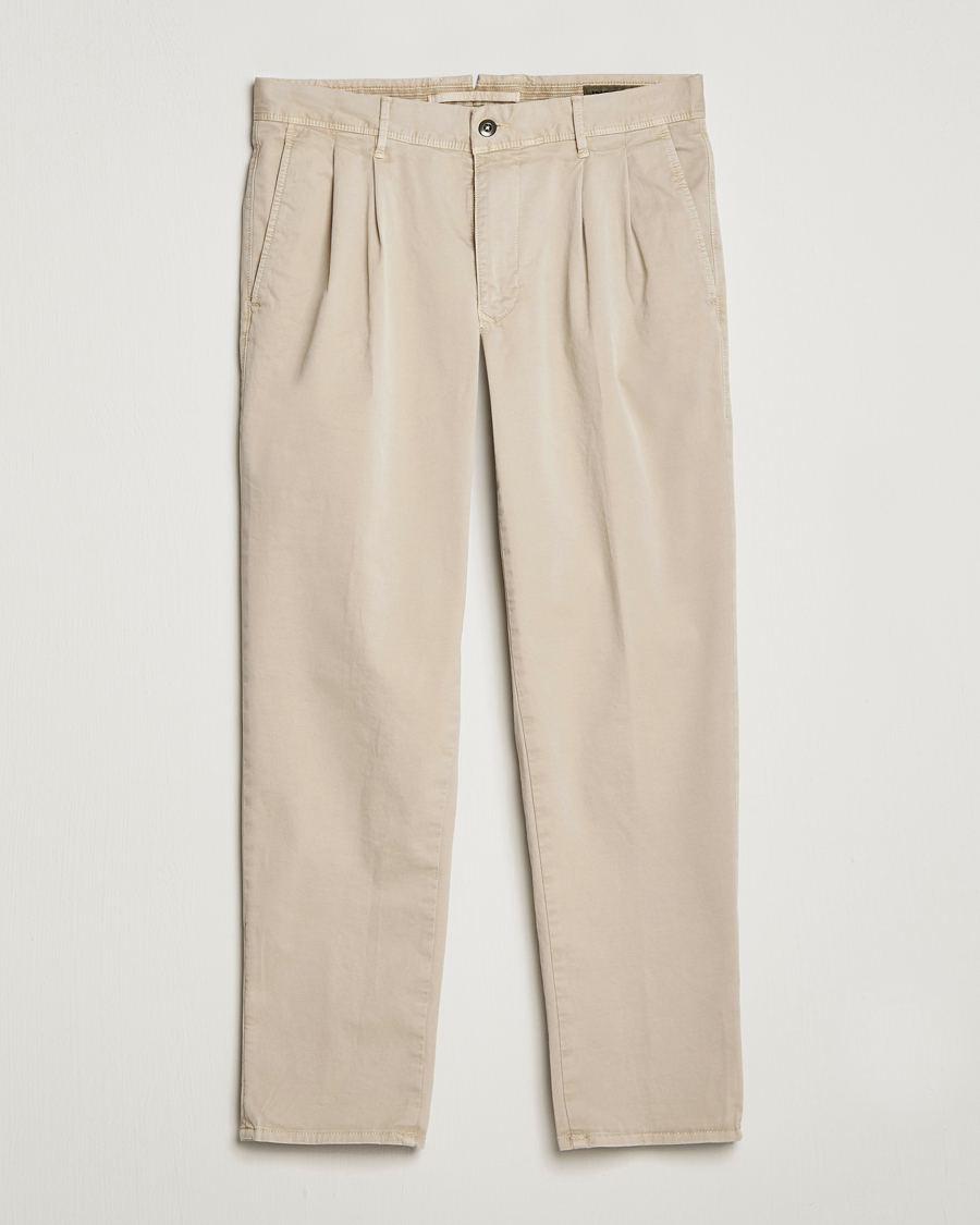 Herr | Byxor | Incotex | Tapered Fit Pleated Slacks Beige