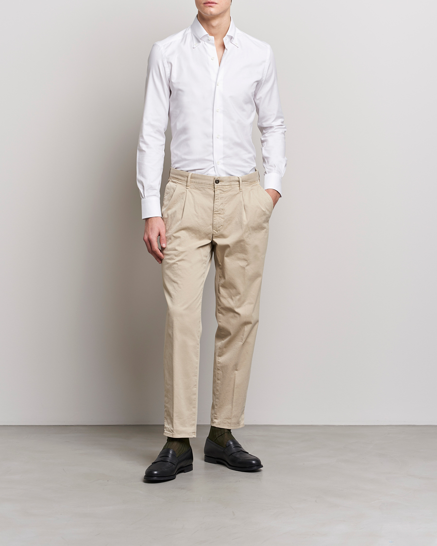Herr | Byxor | Incotex | Tapered Fit Pleated Slacks Beige