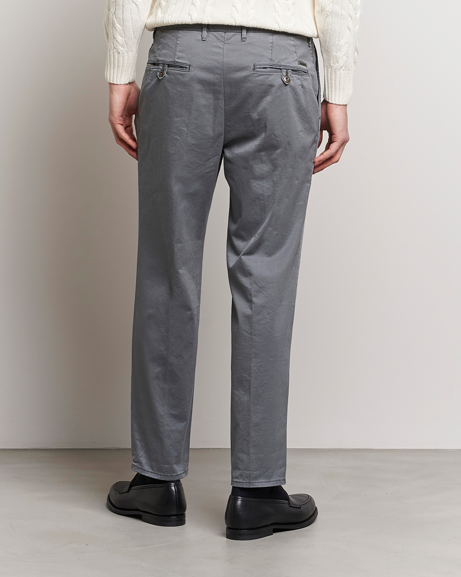 Herr | Byxor | Incotex | Tapered Fit Pleated Slacks Dark Grey
