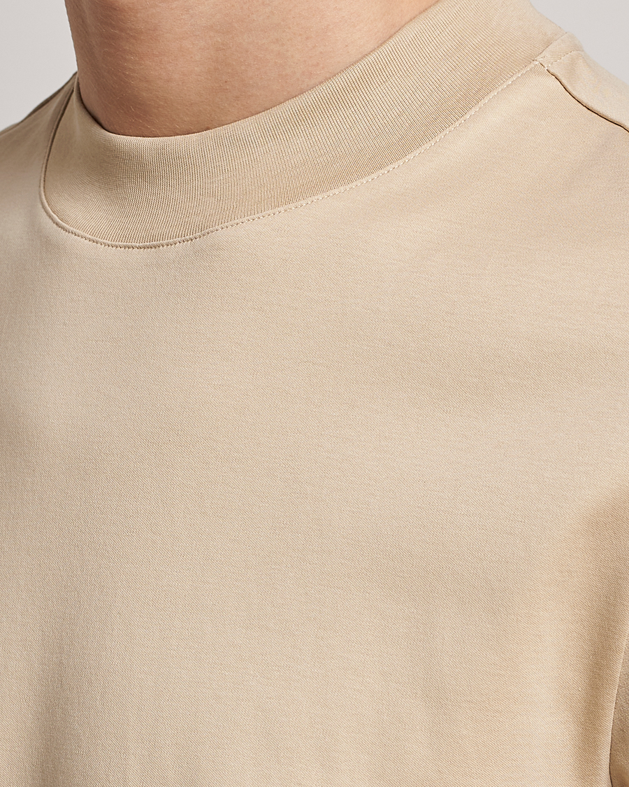 Herr | T-Shirts | J.Lindeberg | Ace Mock Neck Mercerized Cotton T-Shirt Safari Beige