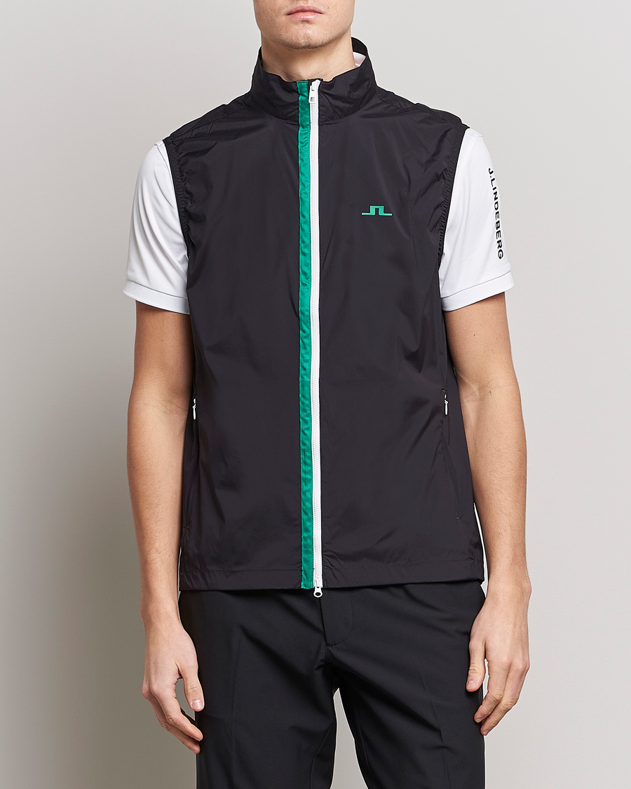 Herr | Västar | J.Lindeberg | Ash Light Packable Vest Rain Forest