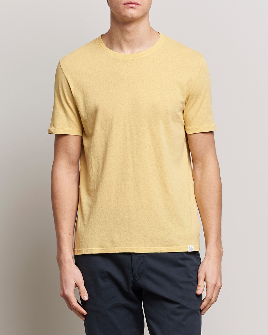 Herr | Merz b. Schwanen | Merz b. Schwanen | Organic Cotton Washed Crew Neck T-Shirt Yellow