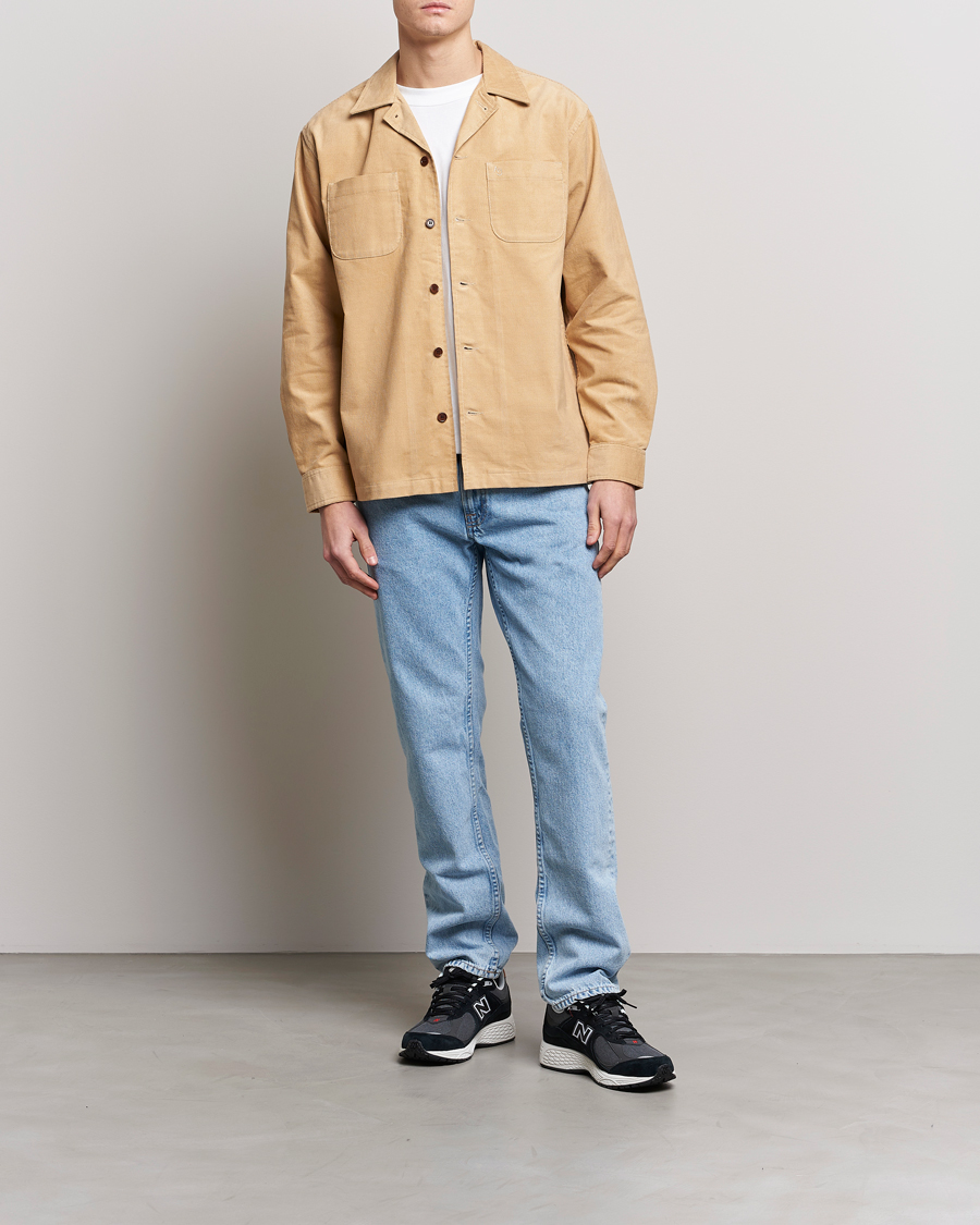 Herr | Skjortor | Nudie Jeans | Vincent Cord Overshirt Faded Sun