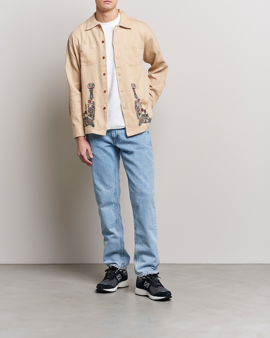 Herr | Skjortor | Nudie Jeans | Vincent Floral Overshirt Cream