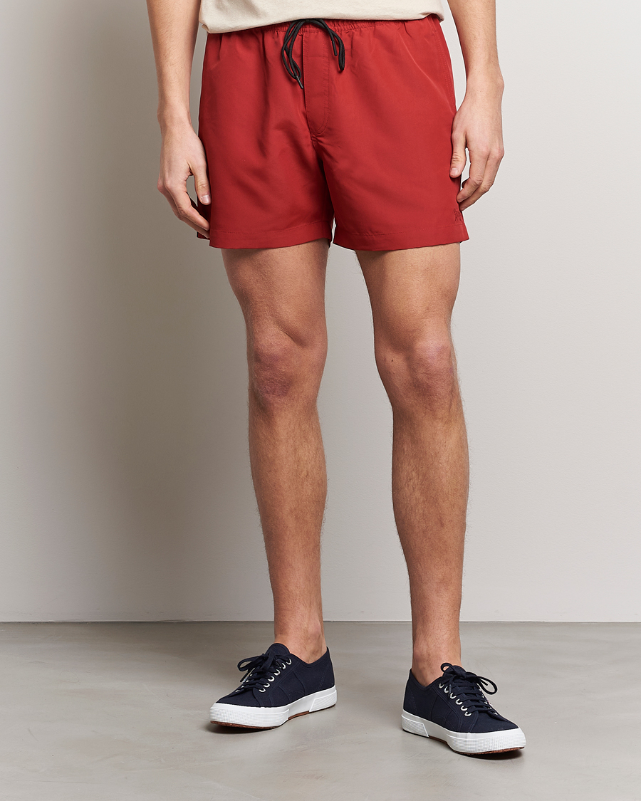 Herr | Badbyxor | Tiger of Sweden | Sjo Swim Shorts Dark Raspberry