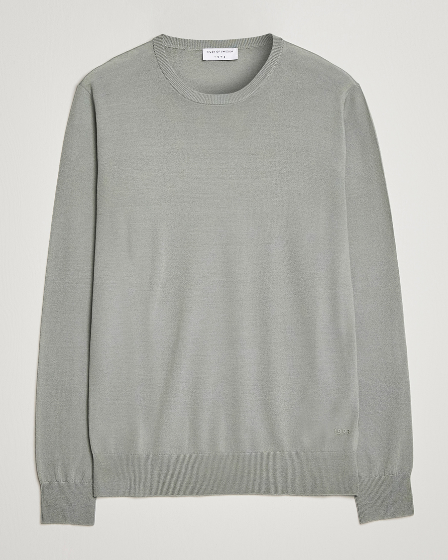 Herr | Tröjor | Tiger of Sweden | Nichols Extra Fine Merino Crew Neck Shadow