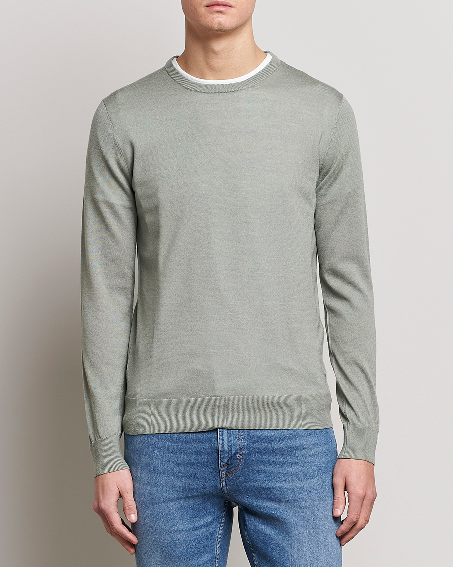 Herr | Tröjor | Tiger of Sweden | Nichols Extra Fine Merino Crew Neck Shadow