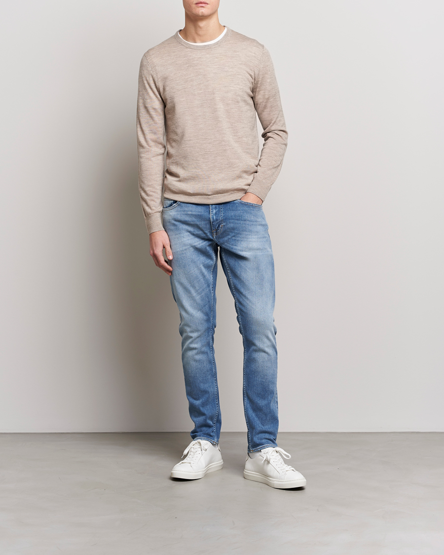 Herr | Tröjor | Tiger of Sweden | Nichols Extra Fine Merino Crew Neck Beige Melange