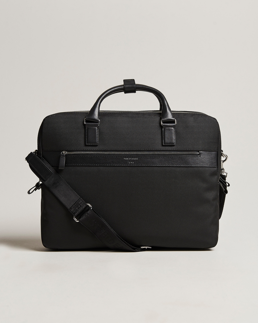 Herr | Tiger of Sweden Bays Recycled Polyester Computer Bag Black | Tiger of Sweden | Bays Recycled Polyester Computer Bag Black