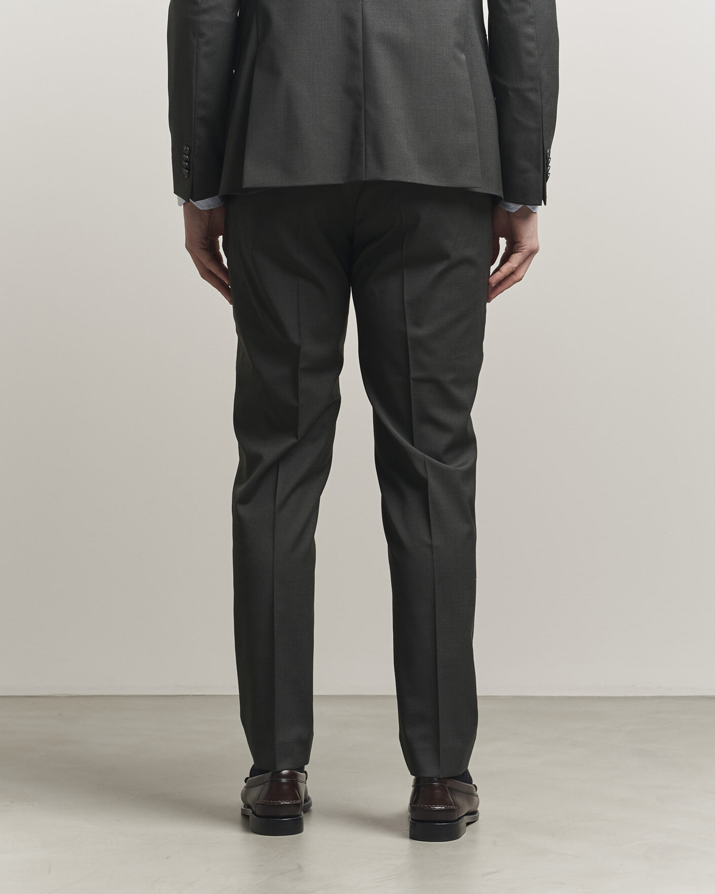 Herr | Byxor | Tiger of Sweden | Tenuta Wool Travel Suit Trousers Olive Extreme