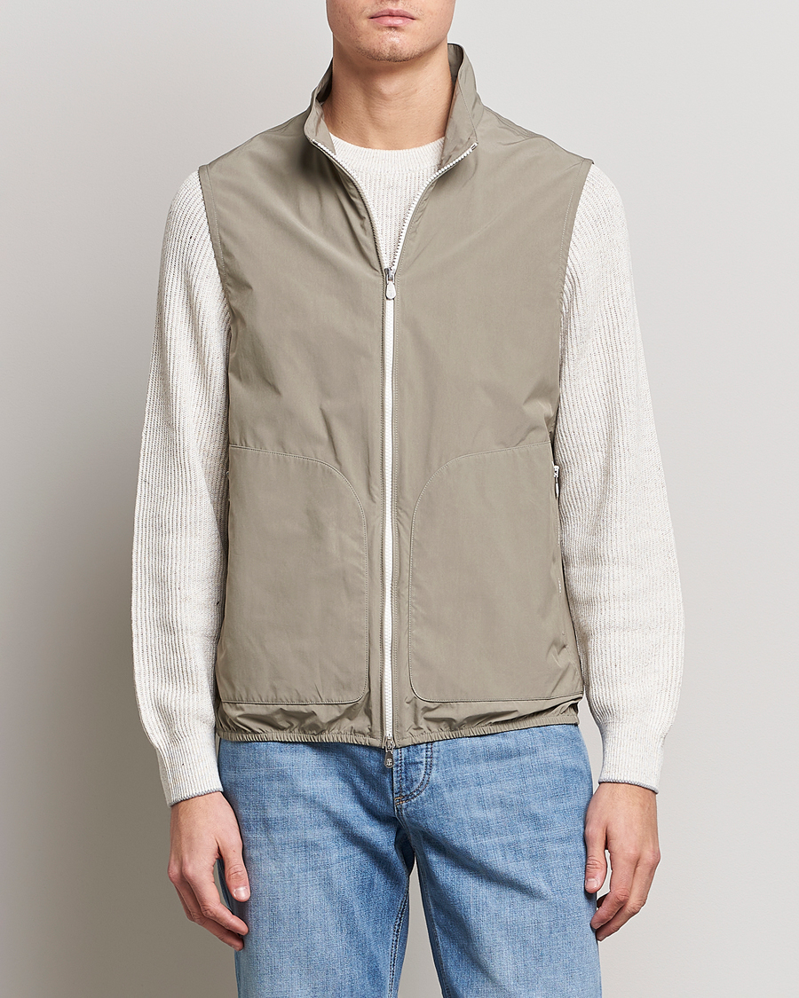 Herr | Västar | Brunello Cucinelli | Lightweight Nylon Gilet Olive