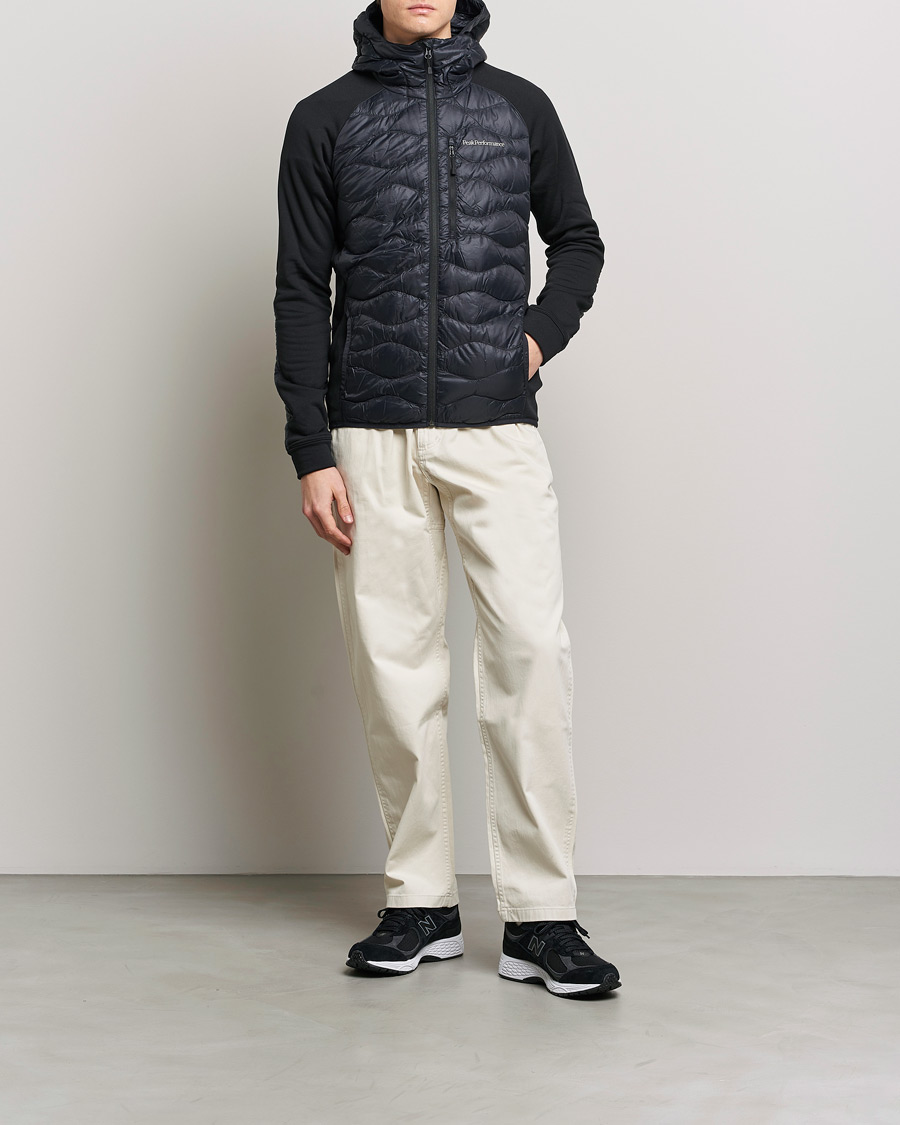 Herr | Jackor | Peak Performance | Helium Hooded Hybrid Black
