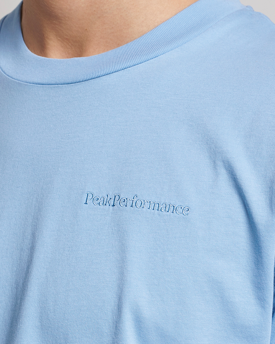 Herr | T-Shirts | Peak Performance | Original Small Logo Tee Amity Blue