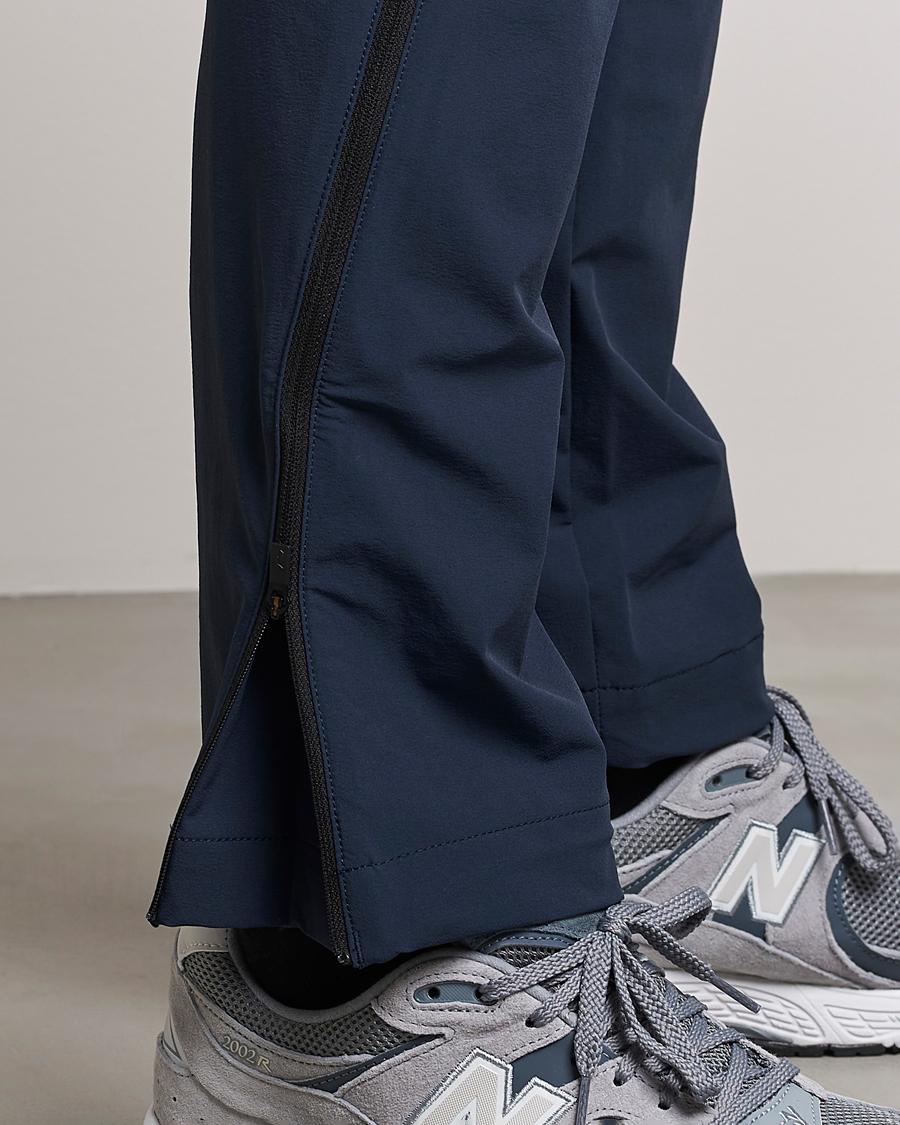 Herr | Byxor | Peak Performance | Tech Light Woven Scale Pants Blue Shadow
