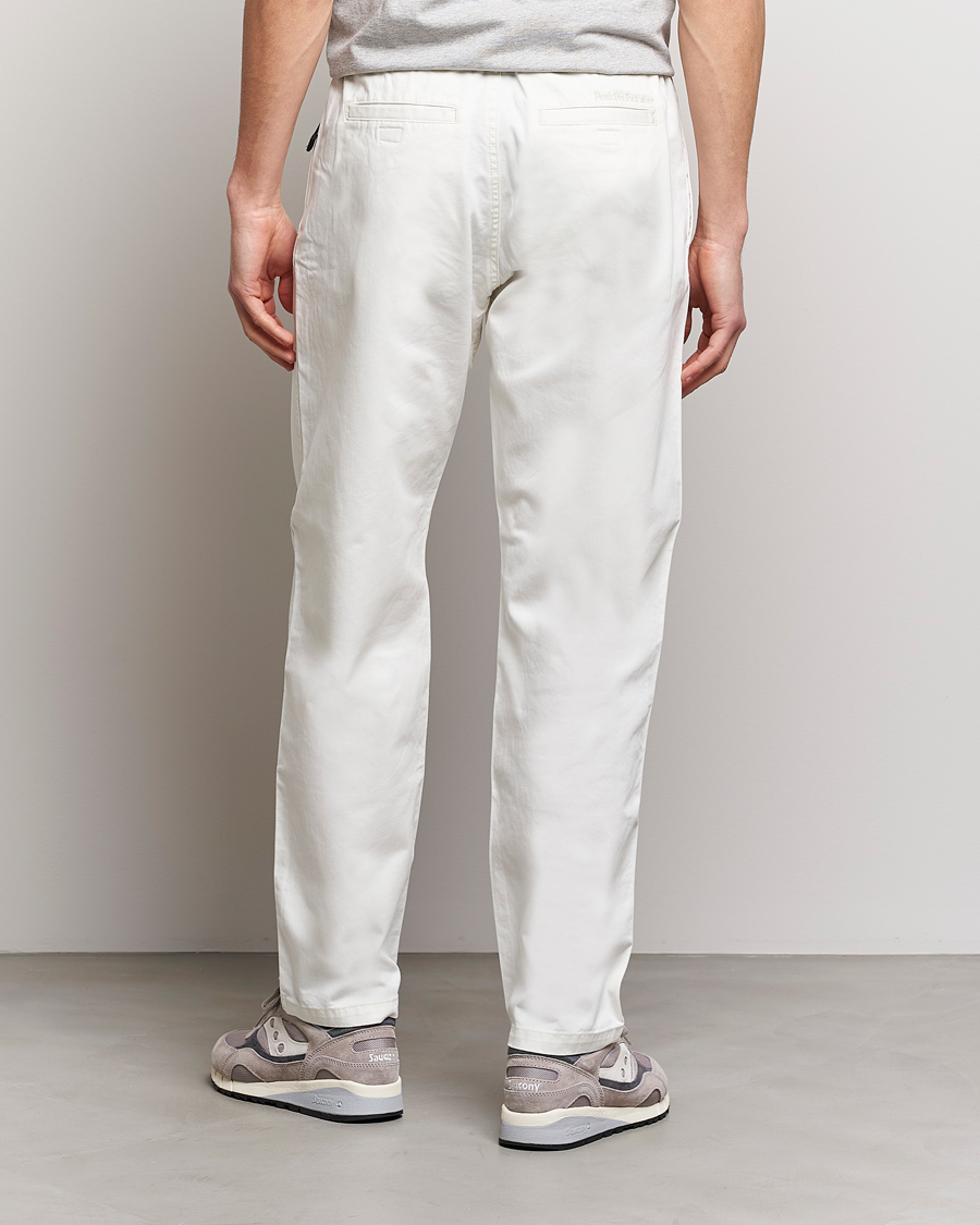 Herr | Byxor | Peak Performance | Moment Comfort Cotton Pant Off White