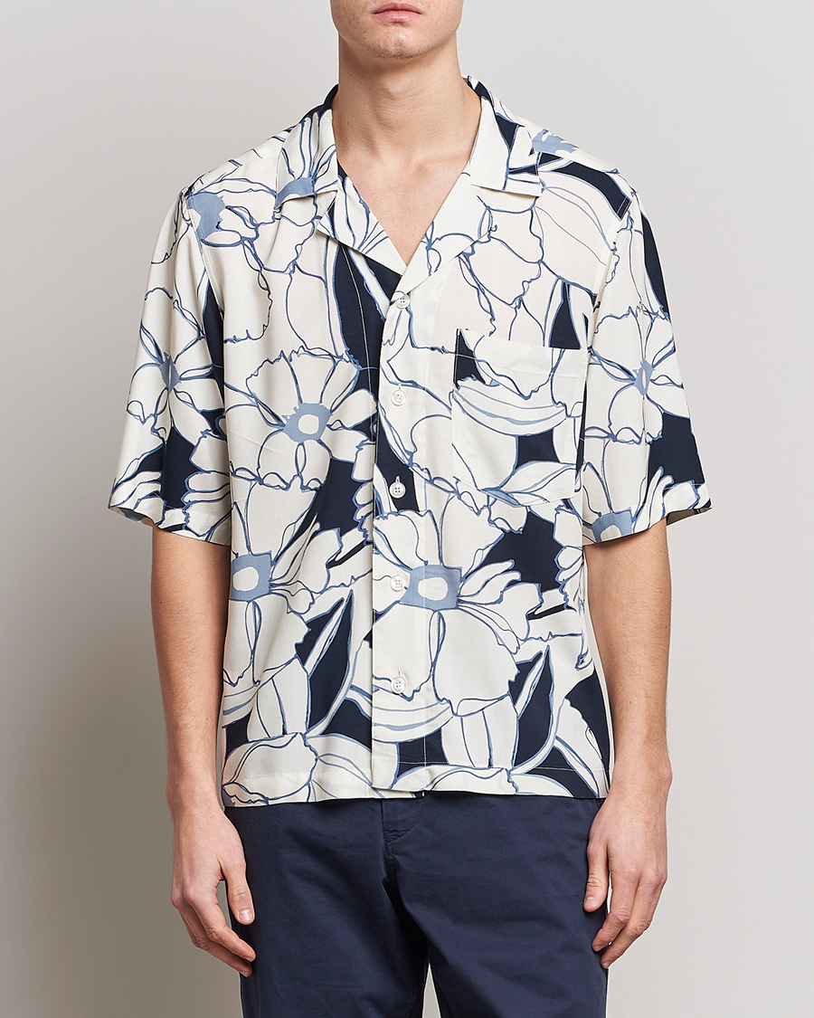 Herr | Skjortor | Oscar Jacobson | Cuban Short Sleeve Flower Print Shirt White