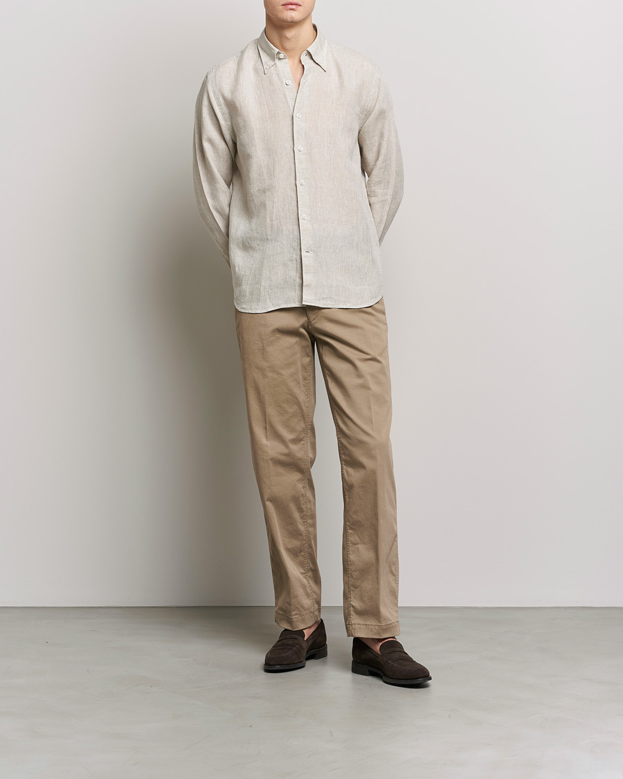 Herr | Skjortor | Oscar Jacobson | Regular Fit Button Down Linen Shirt Beige