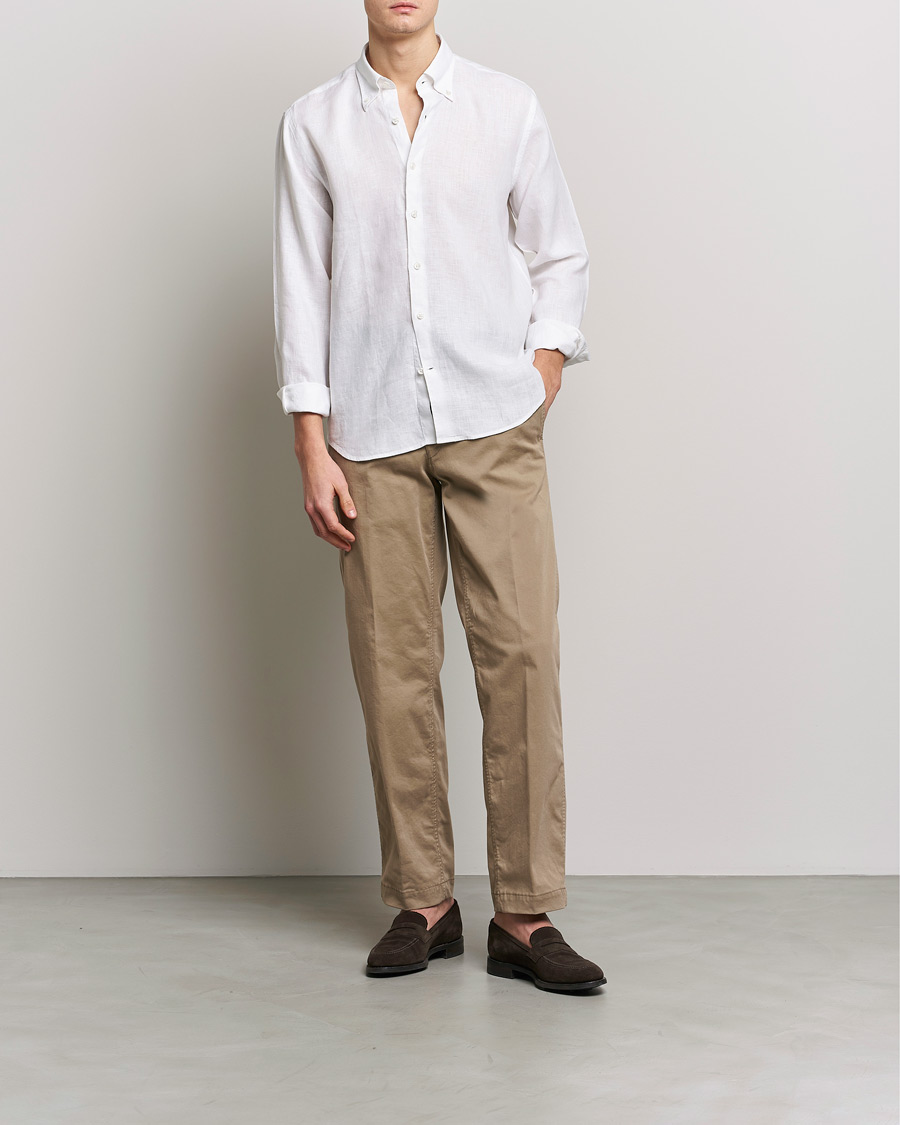 Herr | Skjortor | Oscar Jacobson | Regular Fit Button Down Linen Shirt White