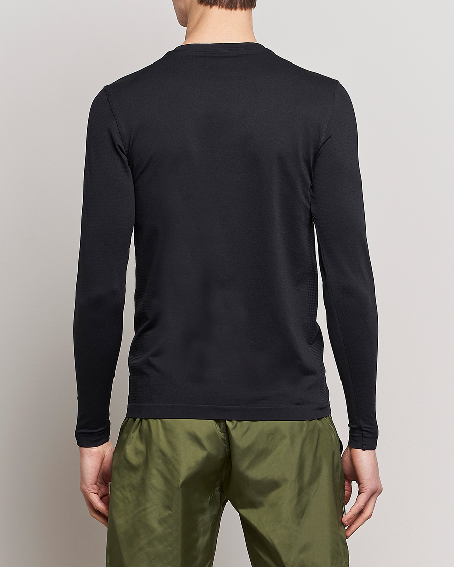 Herr | T-Shirts | Polo Ralph Lauren | Performance Seamless Long Sleeve Tee Polo Black