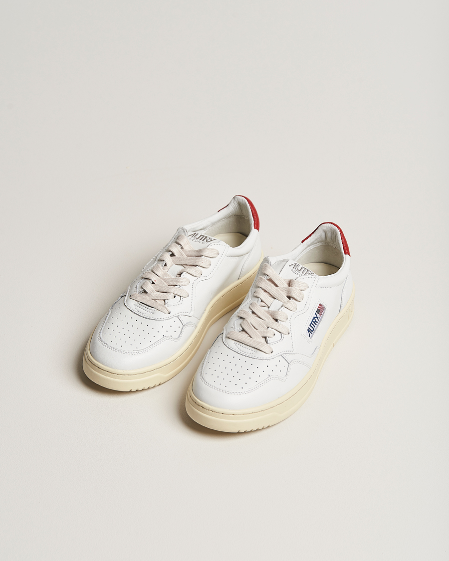 Herr | Autry Medalist Low Super Soft Leather Sneaker White/Red | Autry | Medalist Low Super Soft Leather Sneaker White/Red