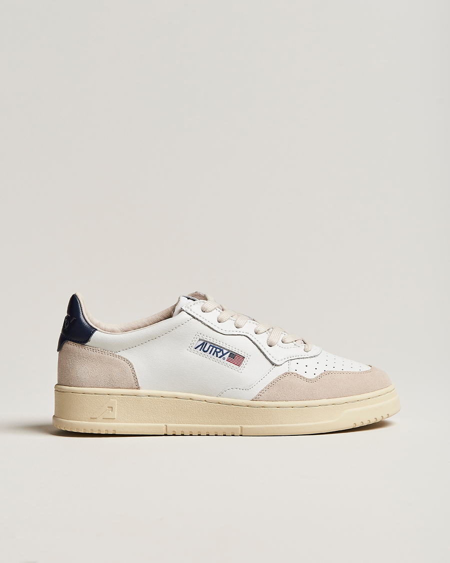 Herr | Sneakers | Autry | Medalist Low Super Soft Goat Leather Sneaker White/Blue