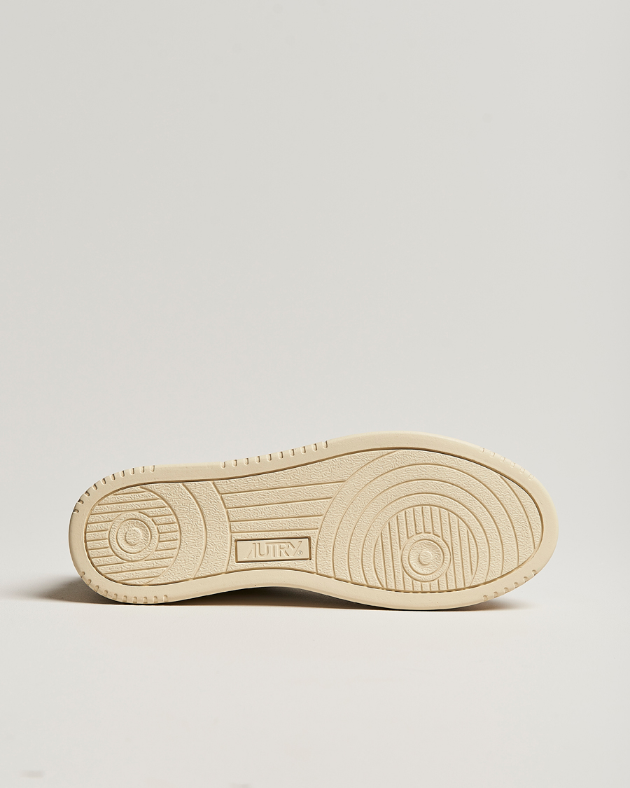 Herr | Sneakers | Autry | Medalist Low Super Soft Goat Leather Sneaker White/Blue