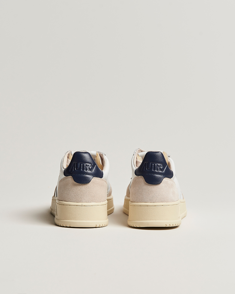 Herr | Sneakers | Autry | Medalist Low Super Soft Goat Leather Sneaker White/Blue