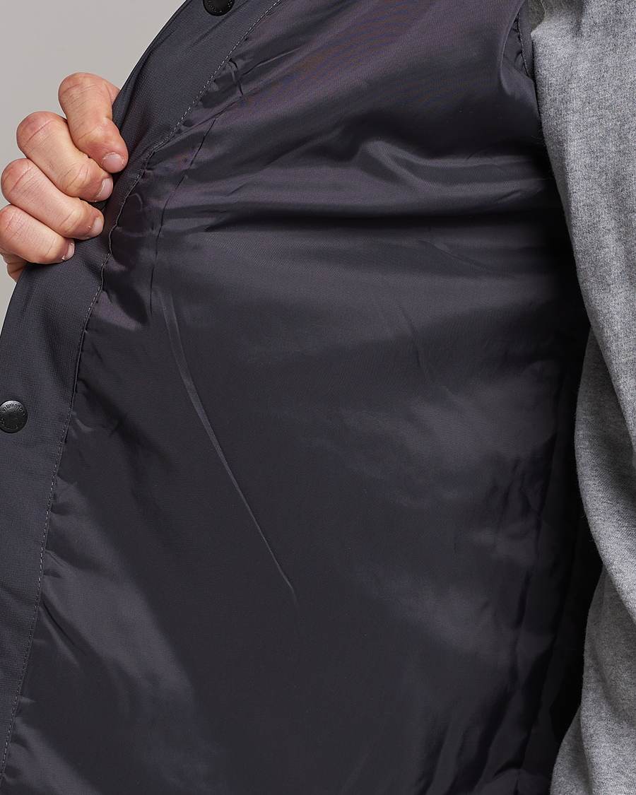 Herr | Västar | Columbia | Coral Ridge Vest Shark