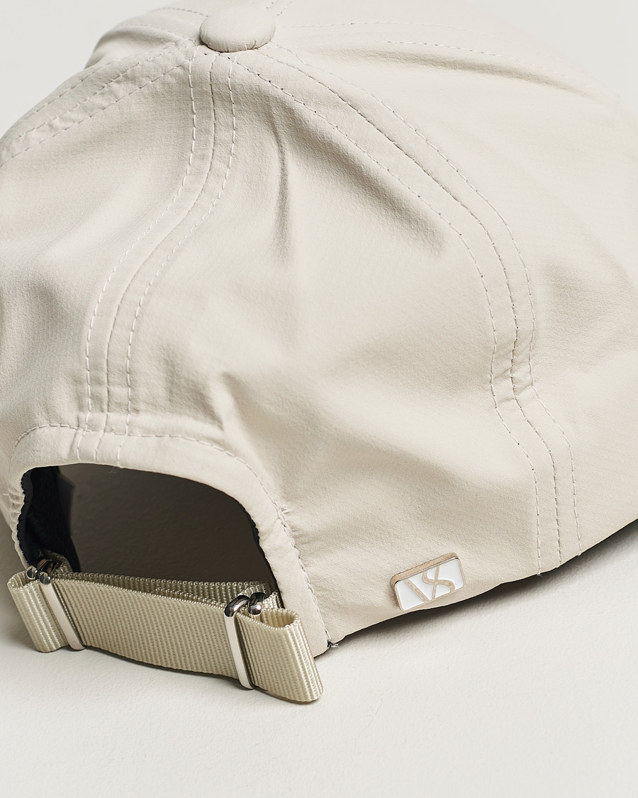 Herr | Varsity Headwear Active Tech Cap Beige | Varsity Headwear | Active Tech Cap Beige