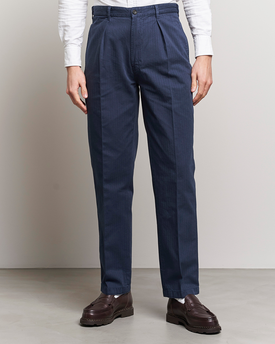 Herr | Udda kavaj | Drake's | Cotton Herringbone One Pleat Chino Navy