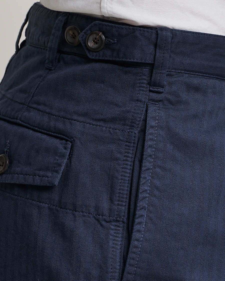 Herr | Byxor | Drake's | Cotton Herringbone One Pleat Chino Navy