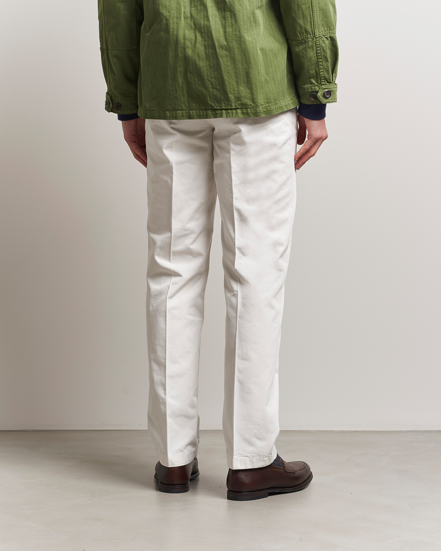 Herr | Byxor | Drake's | Flat Front Cotton Chino Ecru