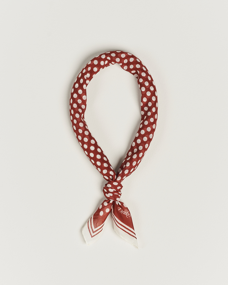 Herr | Drake's All Over Spot Cotton/Silk Bandana Red | Drake's | All Over Spot Cotton/Silk Bandana Red