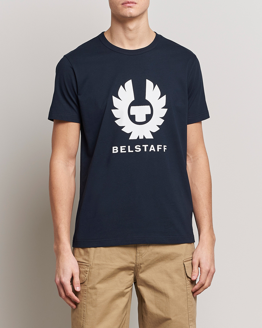 Herr | Best of British | Belstaff | Phoenix Logo T-Shirt Dark Ink