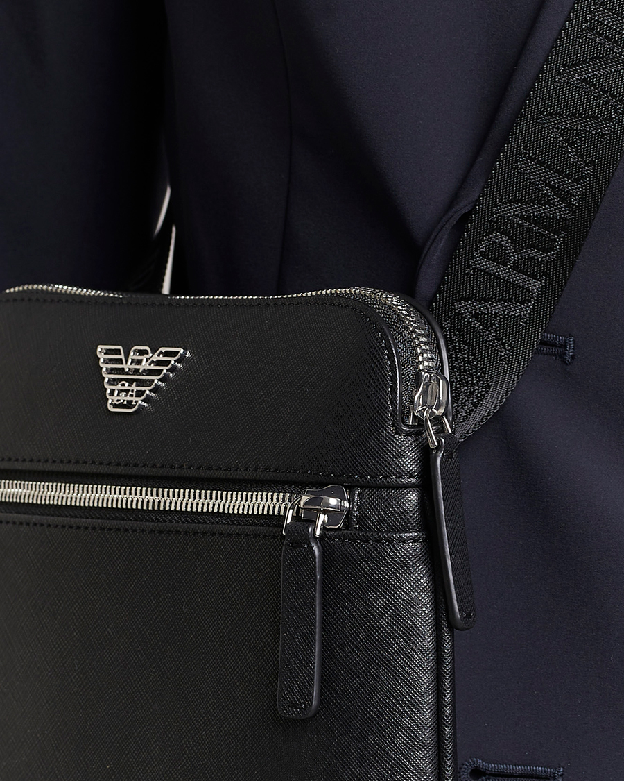 Herr | Emporio Armani Leather Messeager Bag Black | Emporio Armani | Leather Messeager Bag Black