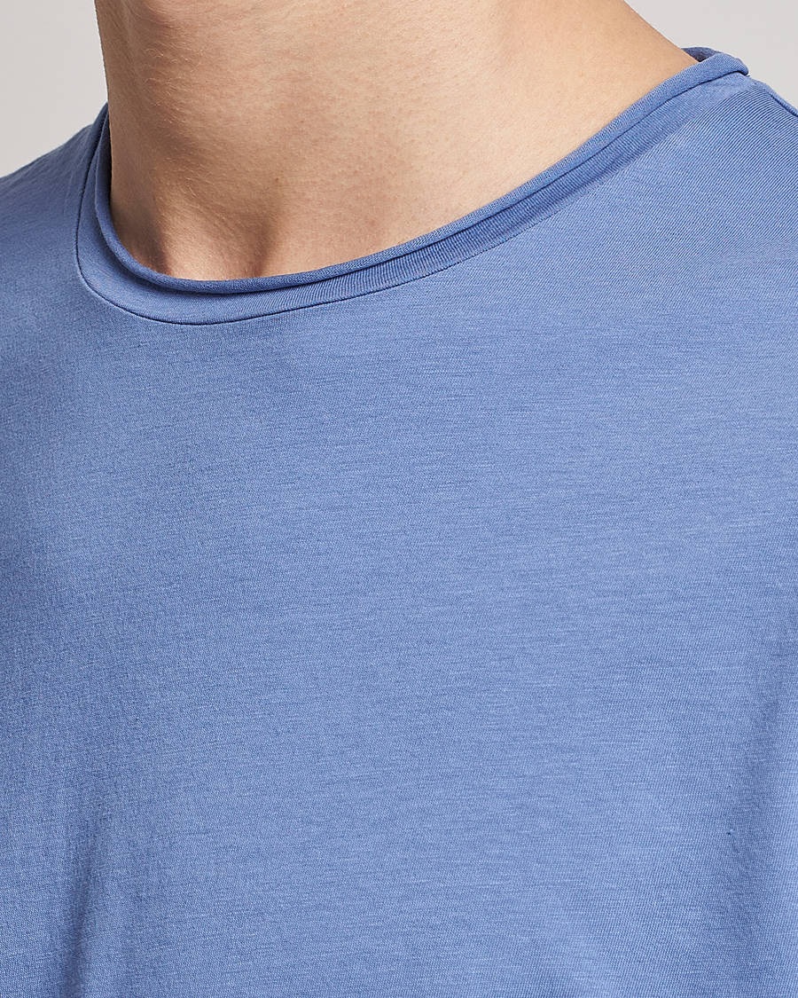 Herr | T-Shirts | Filippa K | Roll Neck Crew Neck Tee Coral Blue