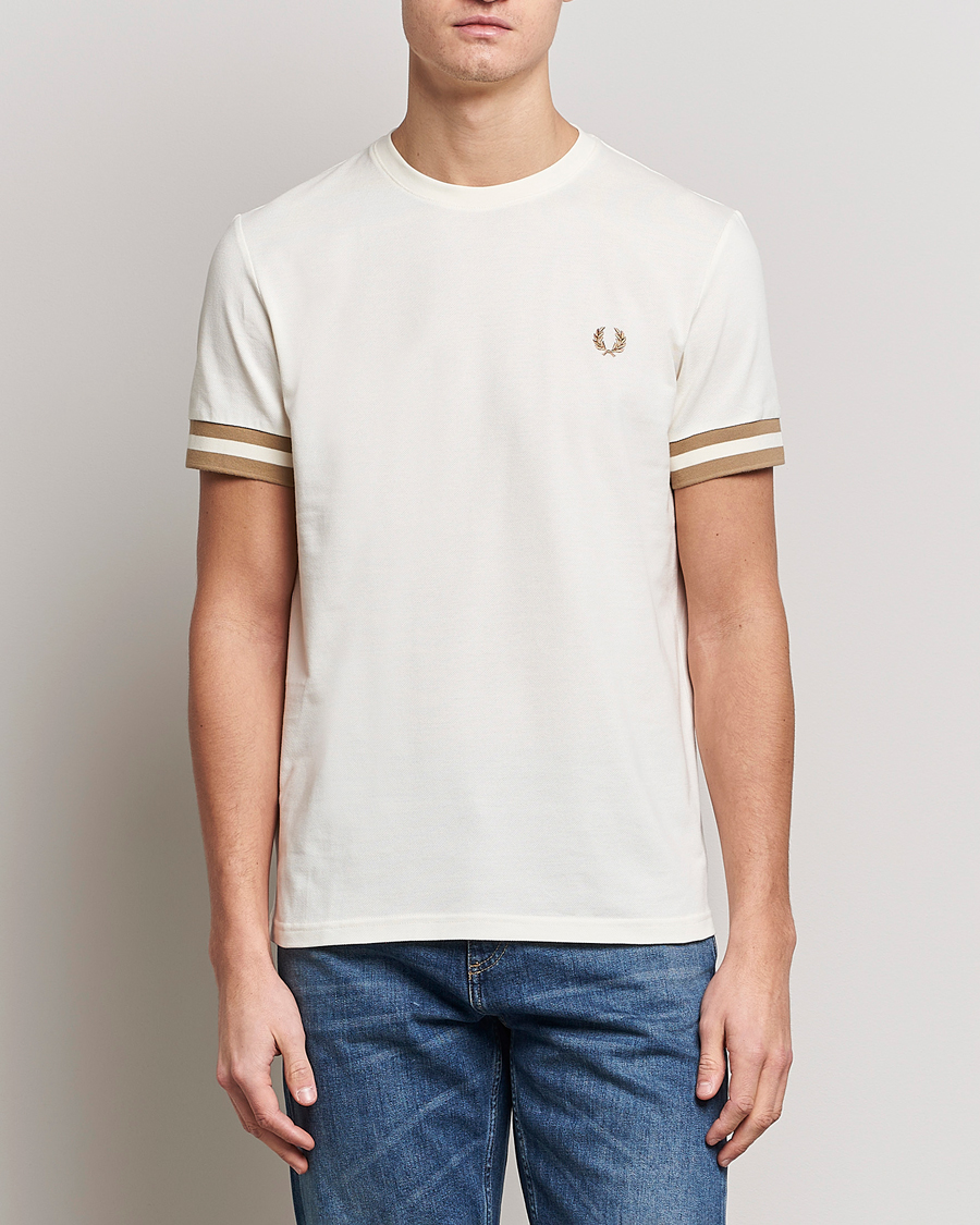 Herr | T-Shirts | Fred Perry | Boled Tipped Pique T-Shirt Ecru